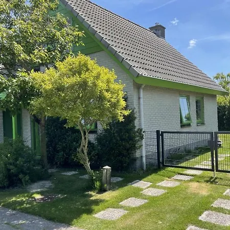 Strandparel 117 펜션 *